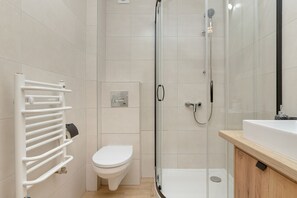 Shower, towels - Apartment With Balcony Sea by Renters (Wladyslawowo)