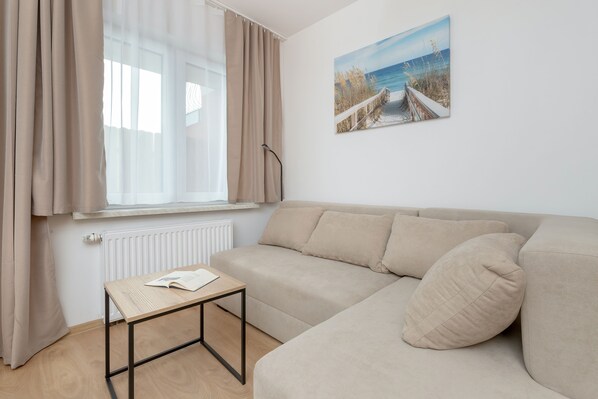 1 bedroom, iron/ironing board, free WiFi, bed sheets - Apartment With Balcony Sea by Renters (Wladyslawowo)