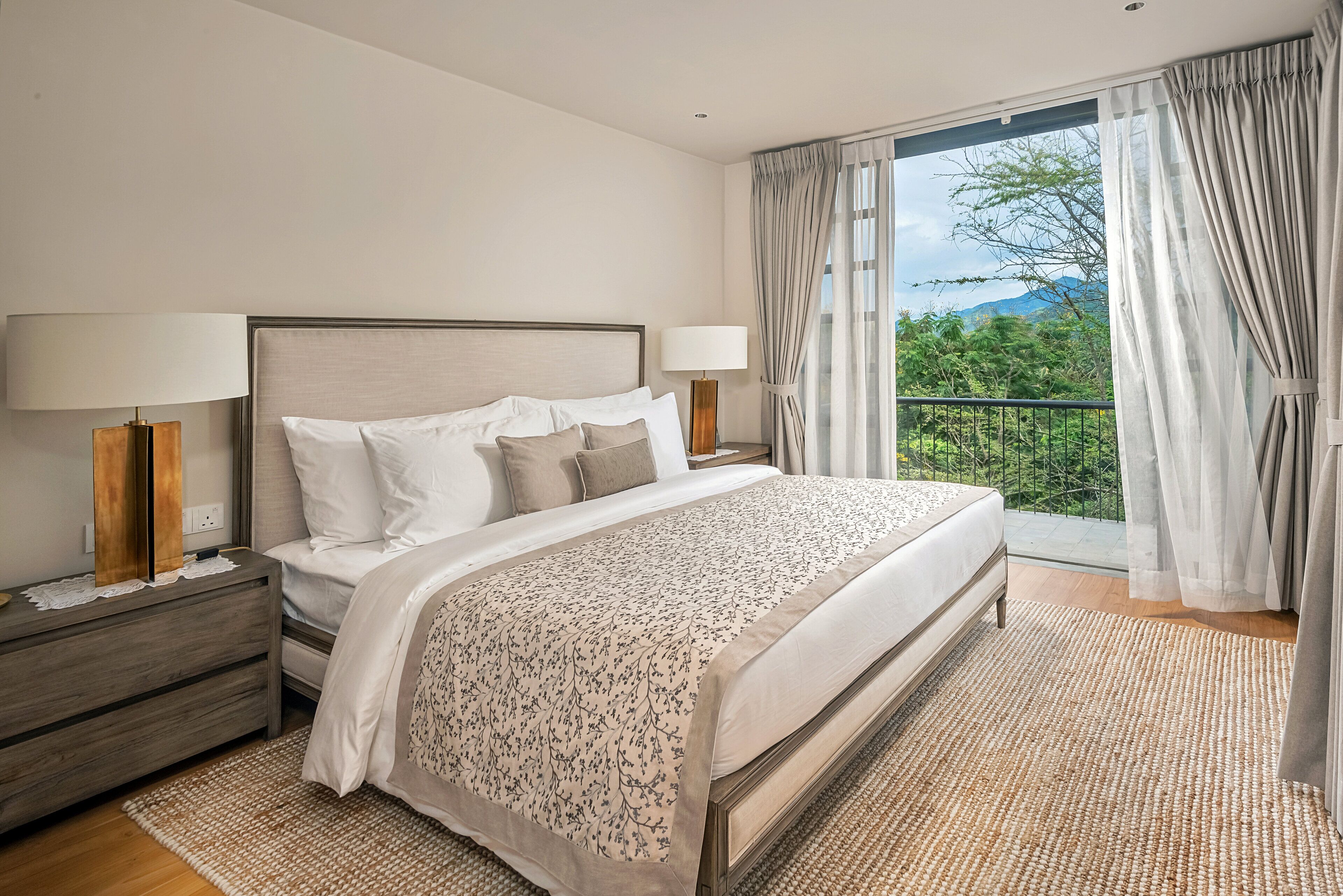 6 phòng ngủ, bàn, truy cập Internet không dây miễn phí 