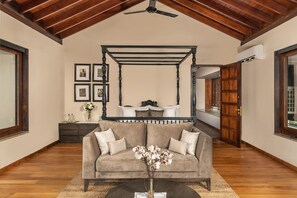 6 bedrooms, premium bedding, down comforters, pillowtop beds - The Alfred - Digana (Maberiyatenna)