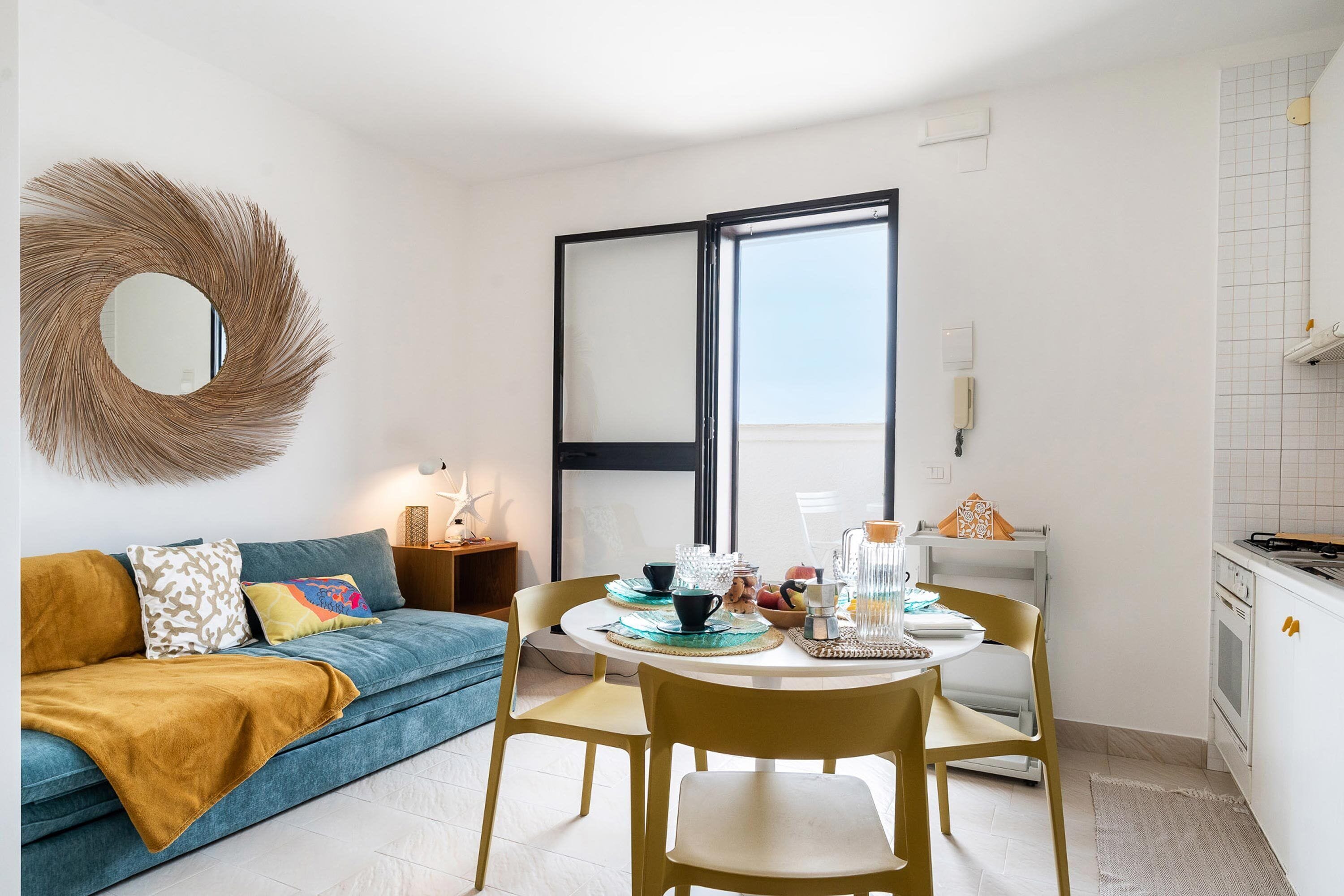 Studio | Eget kjøkken | Oppvaskmaskin, espressomaskin og vannkoker