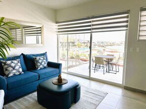 TV - Eagle Village @ Islas del Mar C8 (Puerto Peñasco)