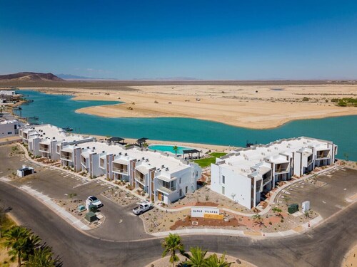 Eagle Village @ Islas del Mar C8