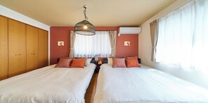 Basic Apartment | Individually furnished, desk, free WiFi, bed sheets - The Prime TOKYO HANEDA (Tokyo)
