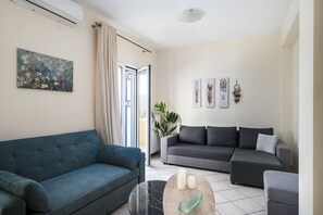 Smart TV - 3Bedroom Villa Nina with Private Plunge Pool by Konnect (Corfu)