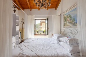 1 habitación y caja de seguridad en la habitación 