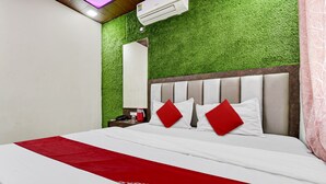 Unclassified image, 2 of 33, button - OYO HOTEL MANSAROVAR (Abu Road)