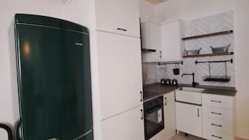 Fridge, oven, dishwasher, electric kettle