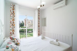 2 Schlafzimmer, Bügeleisen/Bügelbrett, kostenloses WLAN, Bettwäsche