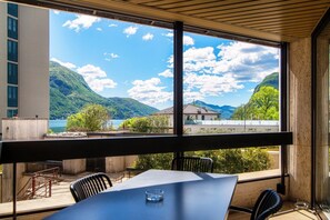 Dining - Near the Lido of Lugano (THE CENTRAL HOME) (Lugano)