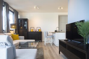 Classic Apartment | Living area | Flat-screen TV - Brussels EU Design residence (Brussels)