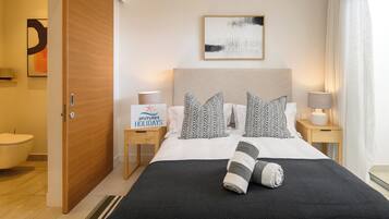 Basic Apartment | 3 bedrooms, in-room safe, desk, iron/ironing board