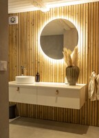 Superior Apartment | Bathroom | Rainfall showerhead, hair dryer, heated floors, towels