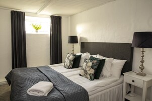 Superior Apartment | Individually decorated, individually furnished, free WiFi, bed sheets