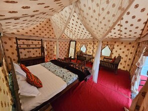 Matelas mémoire de forme, bureau, Wi-Fi gratuit