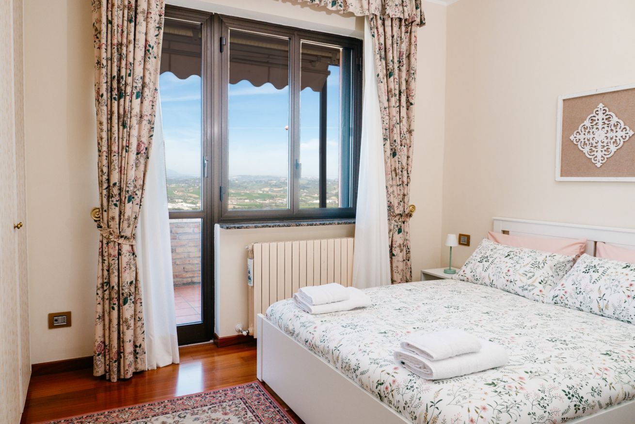 4 Schlafzimmer, Bügeleisen/Bügelbrett, Reisekinderbett, WLAN