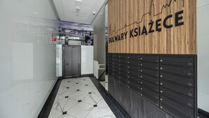 Reception - Classic Apartment Wrocław by Renters (Wroclaw)