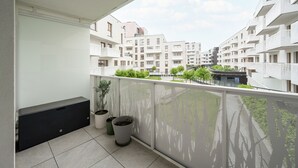Studio, Balcony | Balcony - Classic Apartment Wrocław by Renters (Wroclaw)