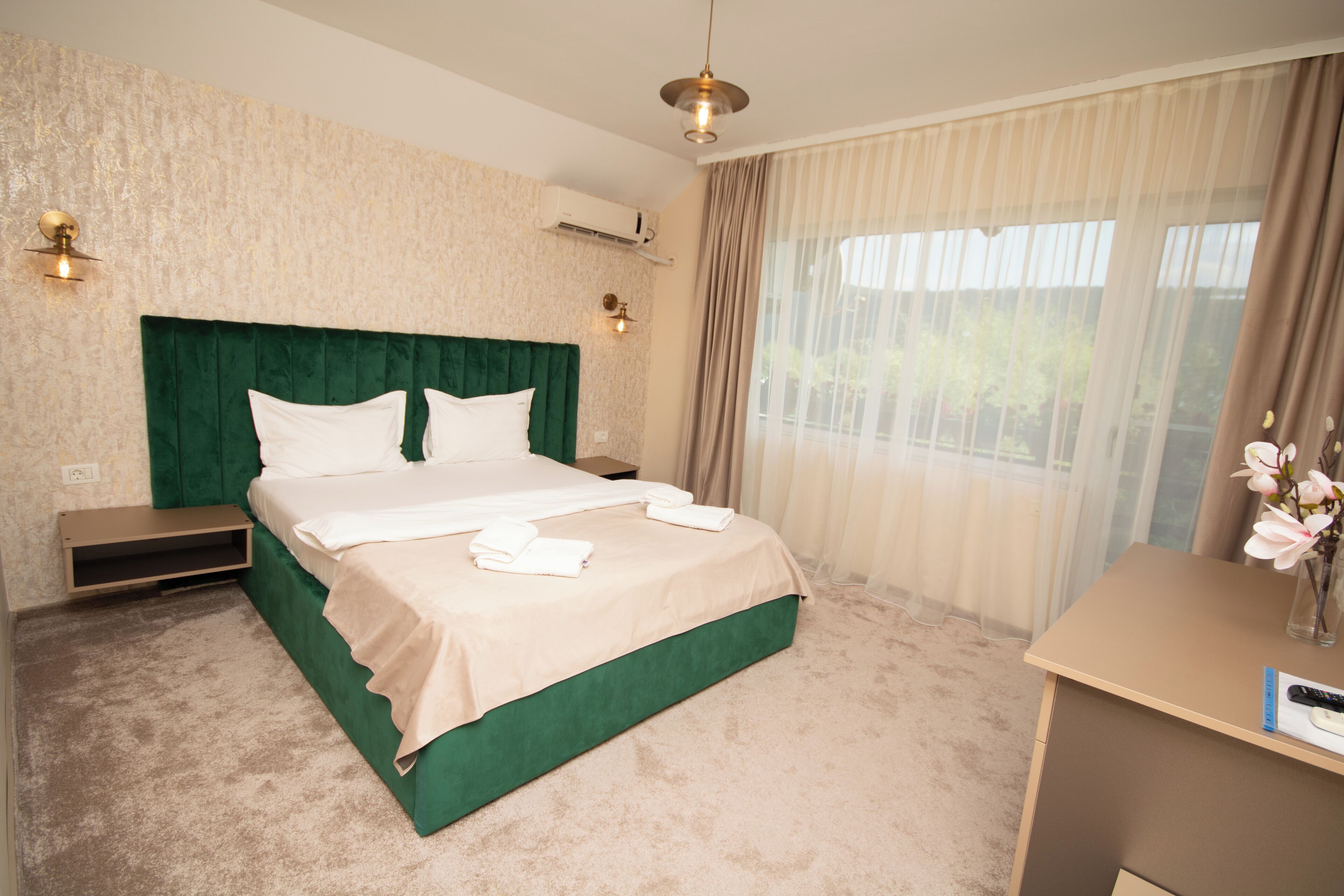 Standard Double Room | Premium bedding, individually furnished, desk, laptop workspace