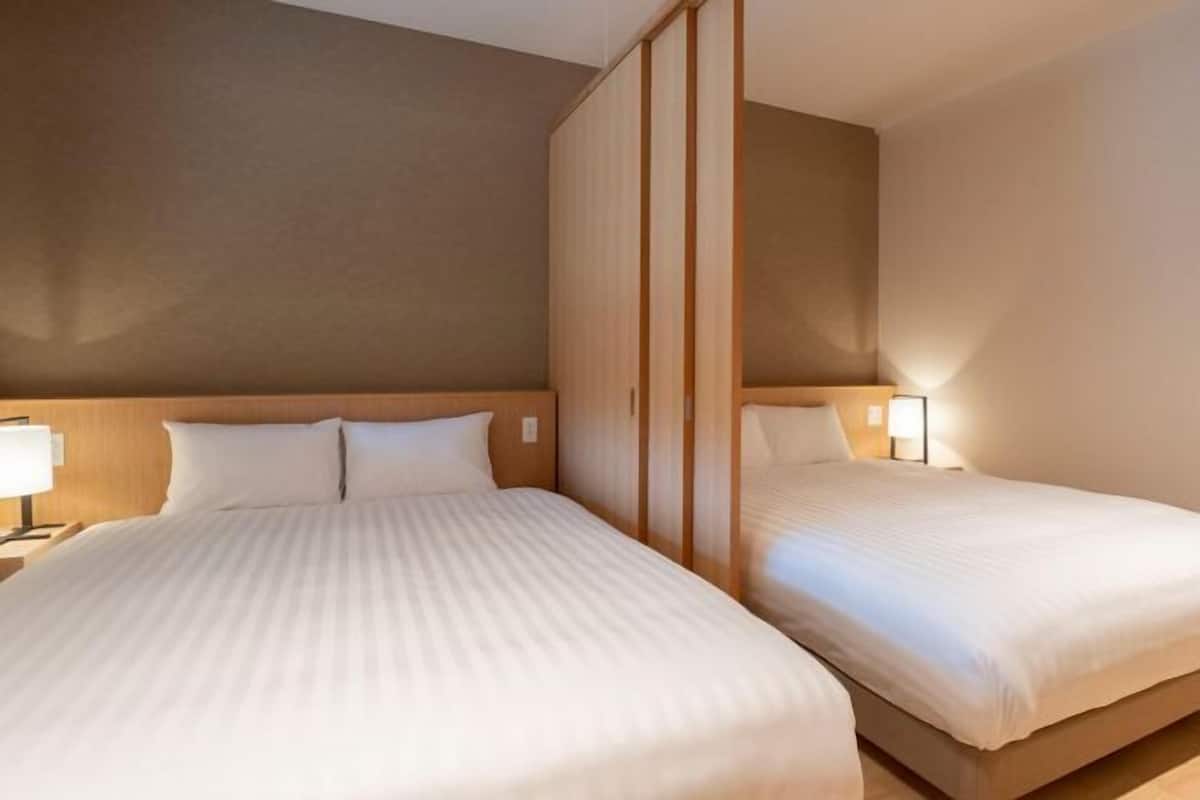 2 bedrooms, desk, laptop workspace, free WiFi