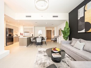 豪華公寓 | 4 間臥室、熨斗/熨衣板、免費無線上網