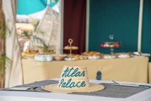 Desayuno continental incluido todos los días