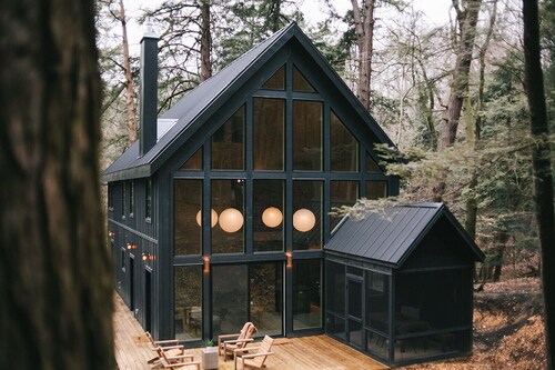 skovhus - Walk to Oval Beach!