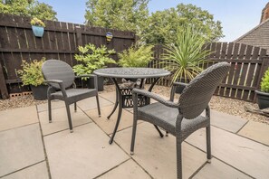 Outdoor dining - Central Ripon - Sleeps 3 - Garden - Pet Friendly (Ripon)