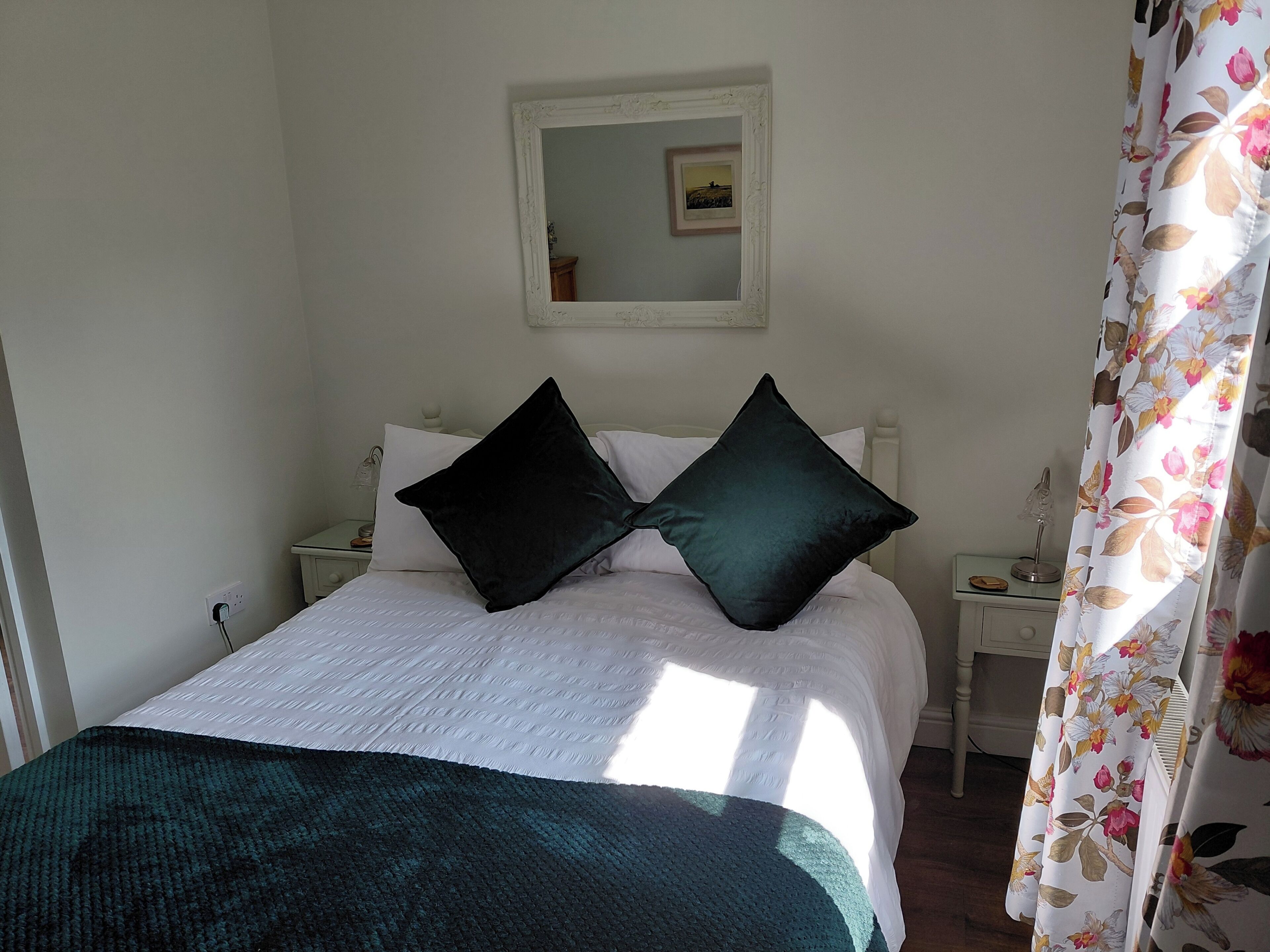 2 bedrooms, iron/ironing board, WiFi (free), bed sheets