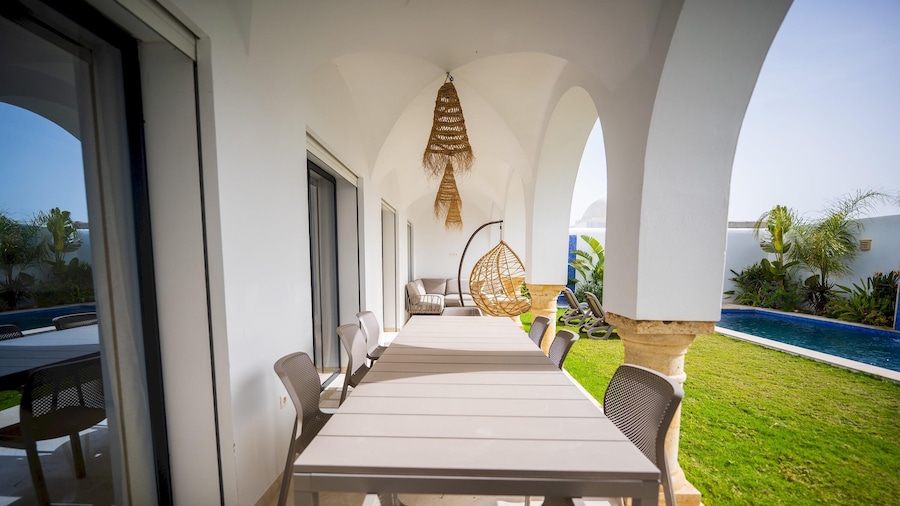 Modernity Villa Exceptionnelle Hammamet Centre