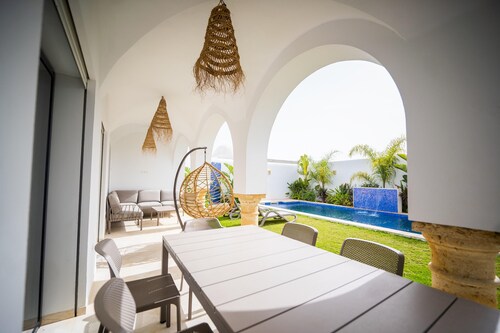 Modernity Villa Exceptionnelle Hammamet Centre