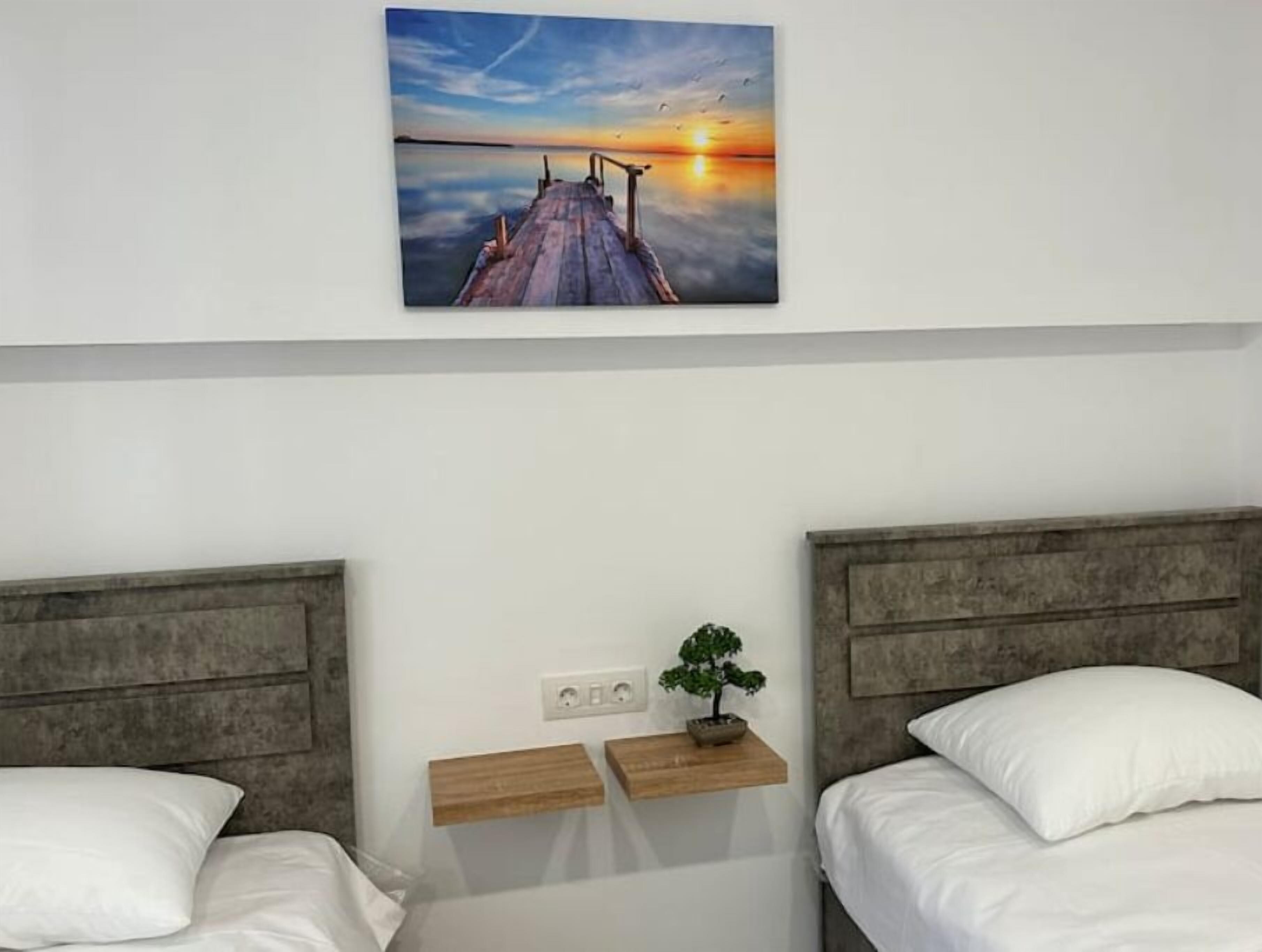 2 bedrooms, soundproofing, iron/ironing board, free WiFi