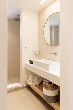 ラグジュアリー ダブルルーム | バスルーム