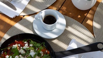 Tägliches inbegriffenes großes Frühstück