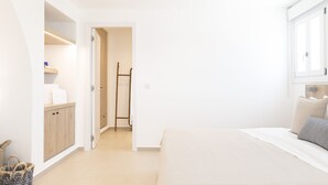 ห้องลักซ์ชัวรี่ดับเบิล | บริเวณนั่งเล่น | ทีวีจอแอลอีดี