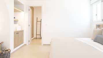 Luxury Double Room | Living area | LED TV