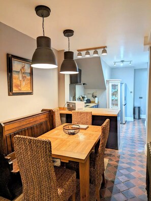 تناول الطعام