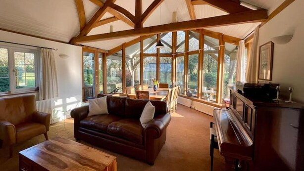 Unclassified image, 1 of 10, button - 17th Century Four Bedroom Farmhouse (Cowbridge)