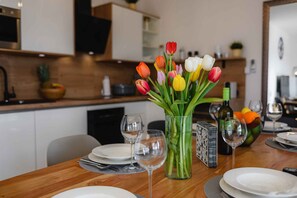 Dining - Villa with swimming pool and barbecue (Muntrilj)