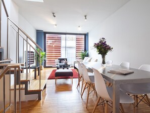 Dining - Apartment featuring a private terrace near Park Güell (Barcelona)