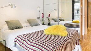 3 室のベッドルーム、アイロン / アイロン台、インターネット、ベッドシーツ