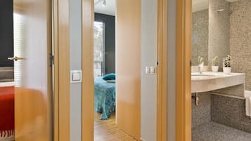 3 chambres, fer et planche Ă repasser, accĂšs Internet, draps fournis