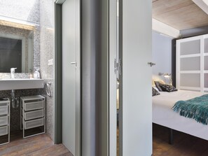 2 sovrum, strykjärn/strykbräda, internet och sängkläder