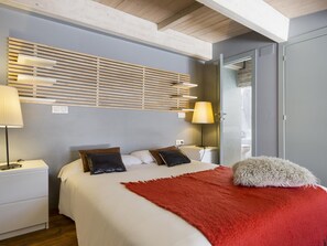 2 sovrum, strykjärn/strykbräda, internet och sängkläder