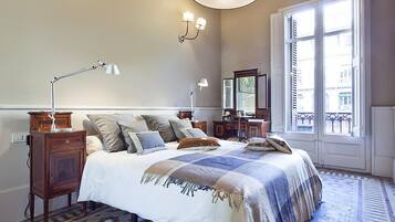 3 dormitorios, tabla de planchar con plancha, Internet y ropa de cama