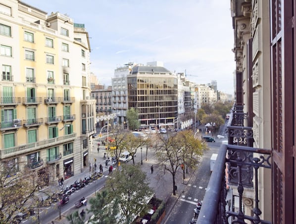 Property grounds - Apartment in Rambla Catalunya, city center. (Barcelona)