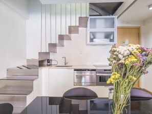 Fridge, microwave, oven, dishwasher