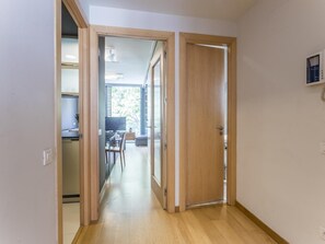 Interior - Barcelona Center Flat: Shared Rooftop Pool for 8 (Barcelona)