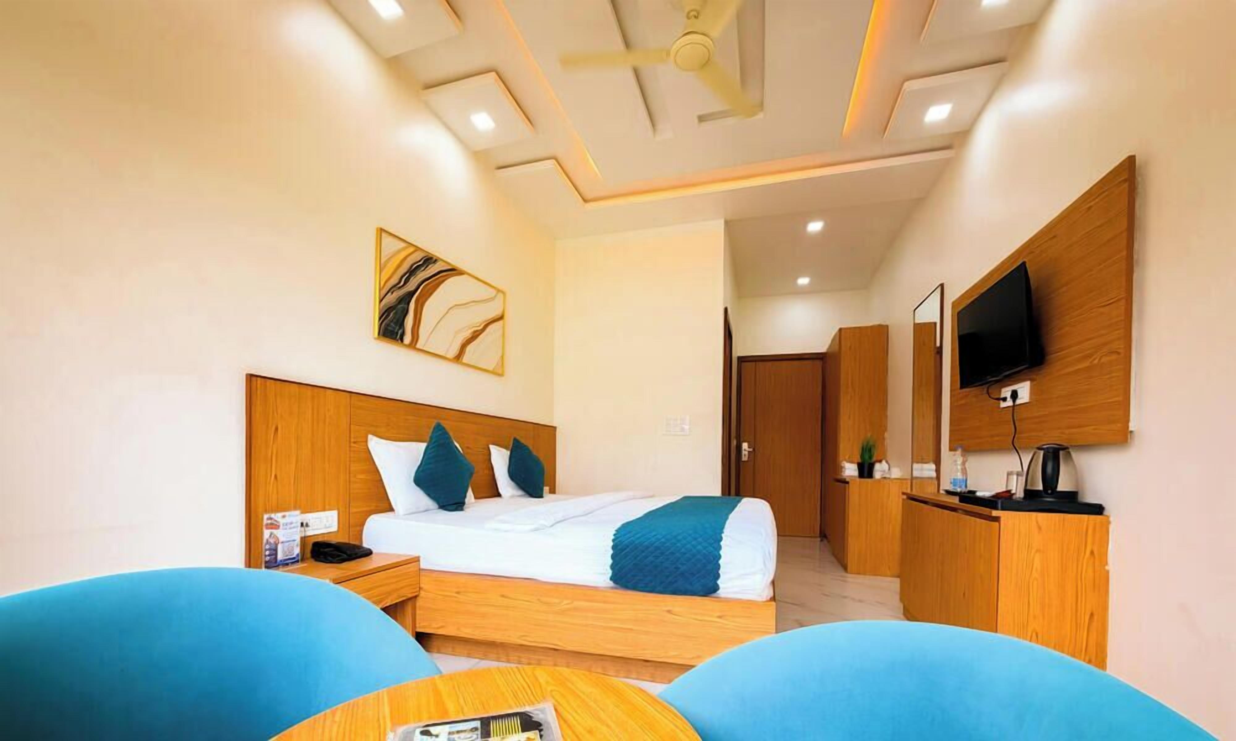 Kamar Deluks, pemandangan kota | Seprai antialergi