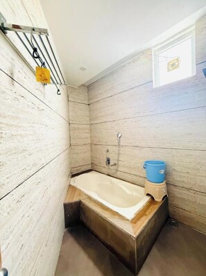 Luxury Studio Suite | Bathroom - Hotel Shri Radha Orchid (Chhata)